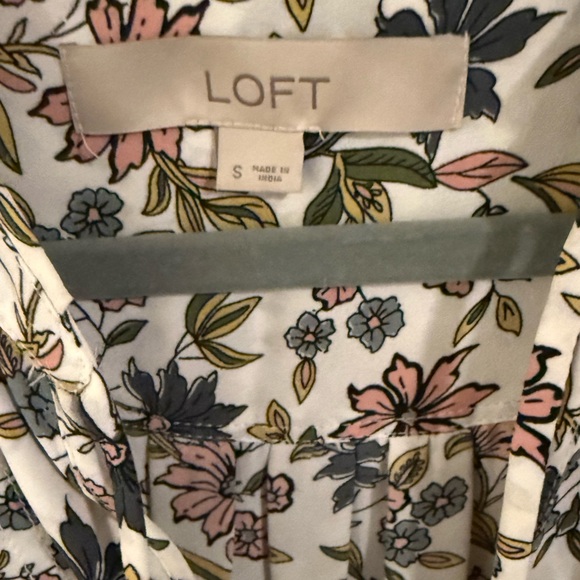 LOFT Multicolor Floral Blouse - Picture 2 of 3